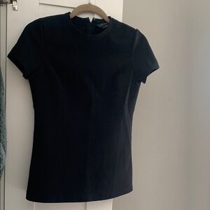 Aritzia Babaton Classic Black Women's Short Sleeve Top